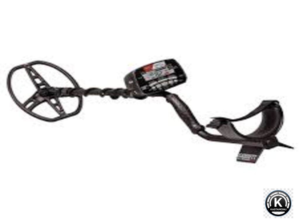 Garrett AT Max, Garrett’in üst seviye VLF teknolojisini kullanan, yüksek derinlik ve gelişmiş metal ayrımı sunan profesyonel bir metal dedektördür. Gerçek tüm metaller modunda dahi hedeflerin karakteristik ses değişimleri sayesinde kullanıcı, iyi hedef il