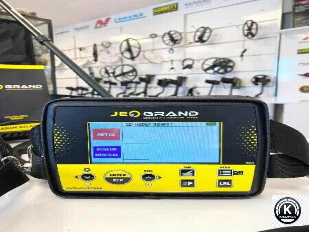 JeoGrand 2D ekranlı 5 sistemli profesyonel dedektör
