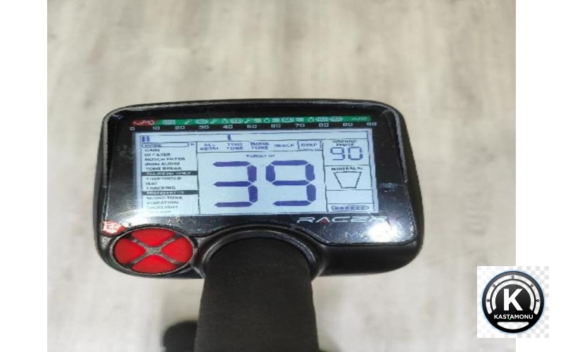Makro Racer 2 Dedektör (2. El) - 40cm Başlıklı